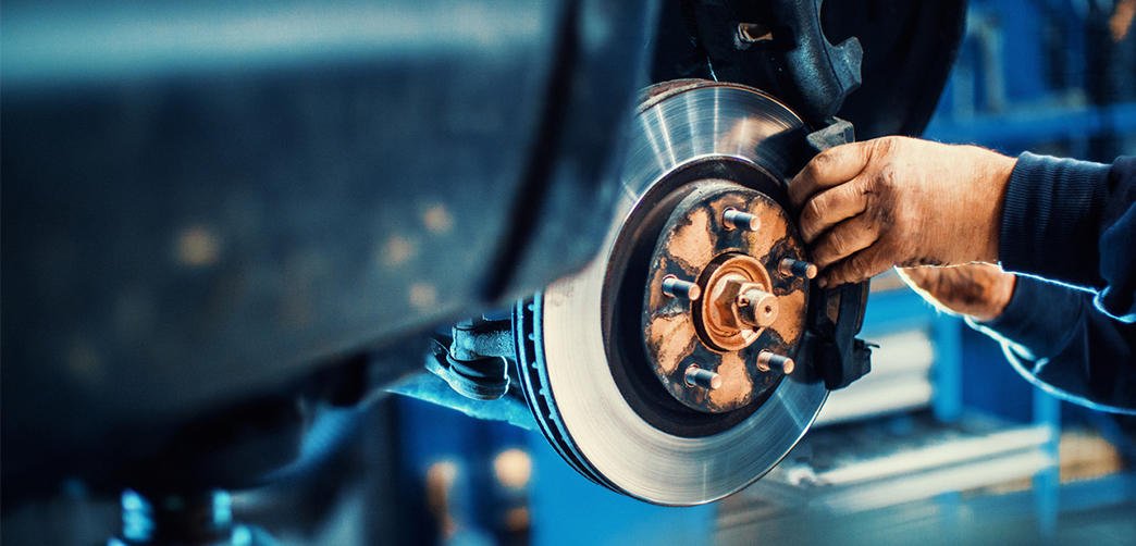 A Step-by-Step Guide to Dismantling a Car for Recycling