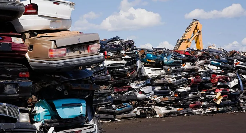 Should You Let Your Teen Inherit Your Old Car or Just Junk It? Let’s Be Honest About It